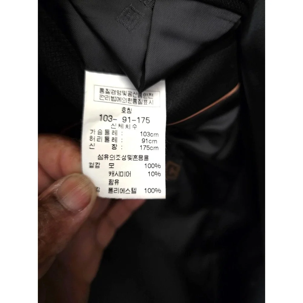 Charisma Cashmere Black Men Blazer Jacket Size 42R Two-Button Single-Breasted No